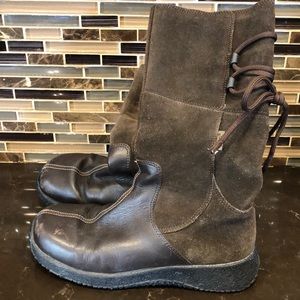 Ecco‎ suede boots with wool lining 35